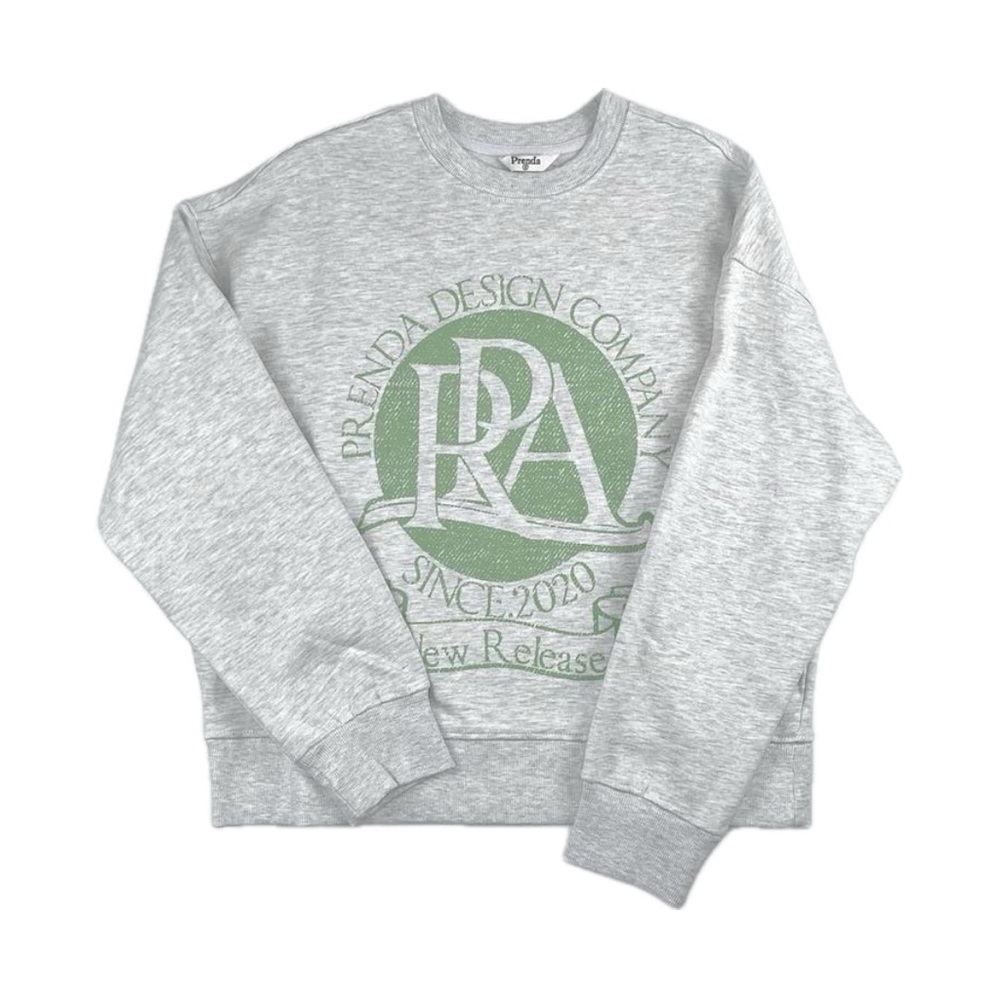 NWT Light gray Sweatshirt with round logo. Unisex. Prenda design company.